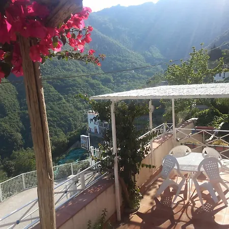 Apartment House With 2 Bedrooms In Albori Di Sul Mare, With Wonderful Sea Vietri sul Mare