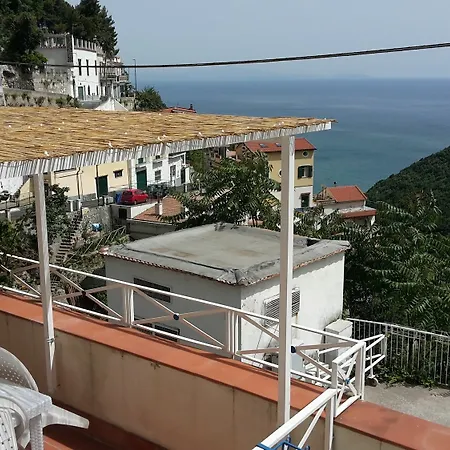 Apartment House With 2 Bedrooms In Albori Di Sul Mare, With Wonderful Sea *